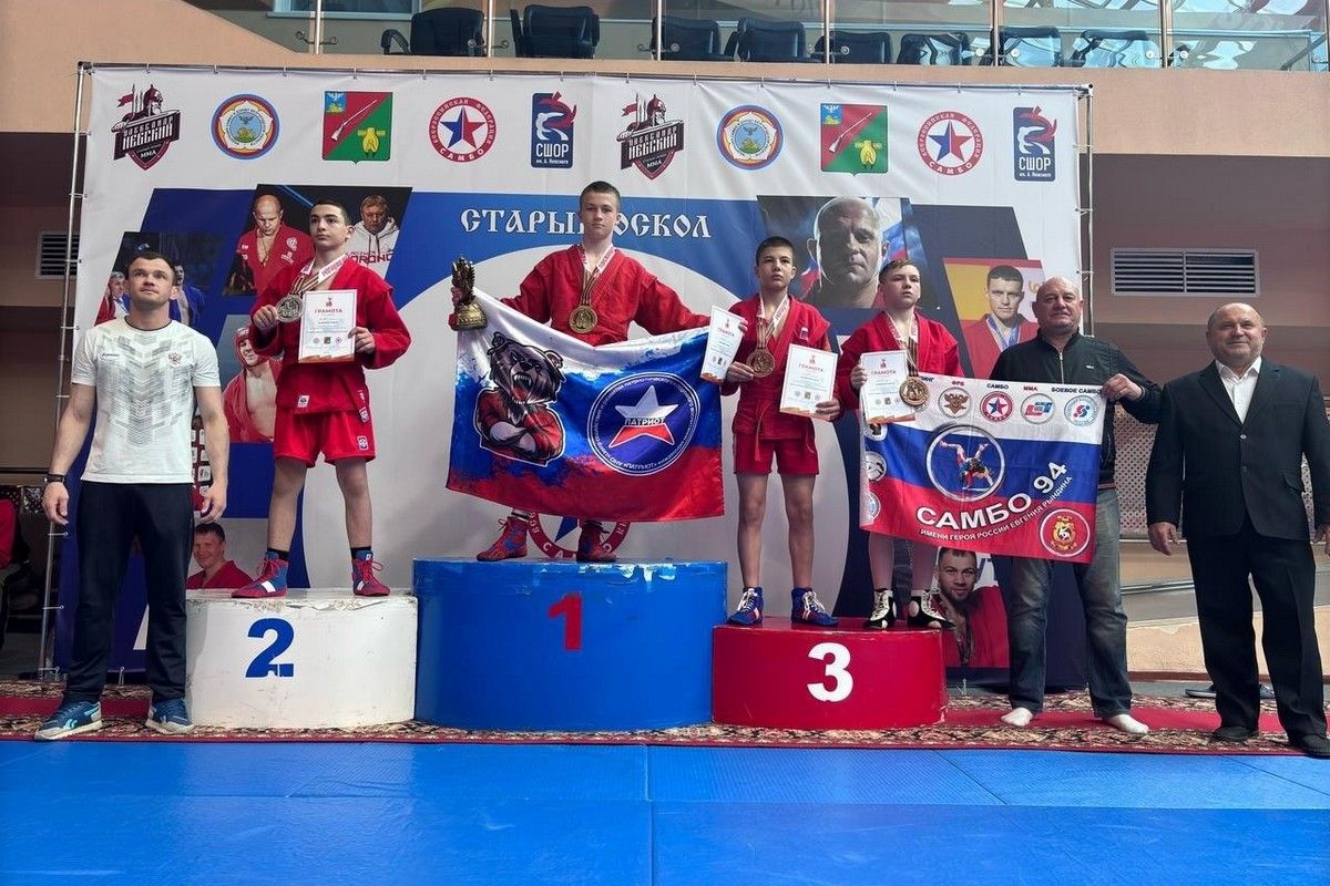 Двое дончан впервые выступили в первенстве по самбо и сразу взяли по призовому месту Двое дончан впервые выступили в первенстве по самбо и сразу взяли по призовому месту