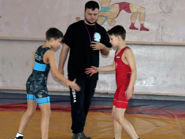 В Северо-Задонске прошли Новогодние соревнования по греко-римской борьбе
