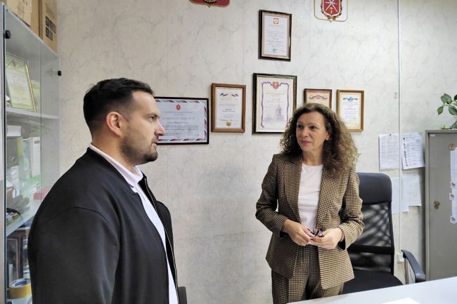 Борис Воловатов посетил участковые избирательные комиссии 2622, 2611 и 2618 в городе Узловая