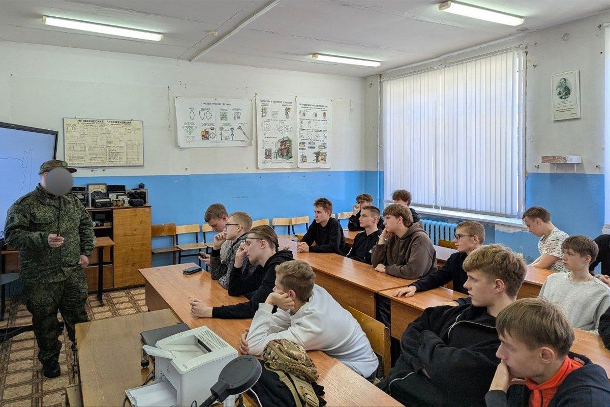 Студенты Богородицкого политехнического колледжа пообщались с участником СВО Студенты Богородицкого политехнического колледжа пообщались с участником СВО