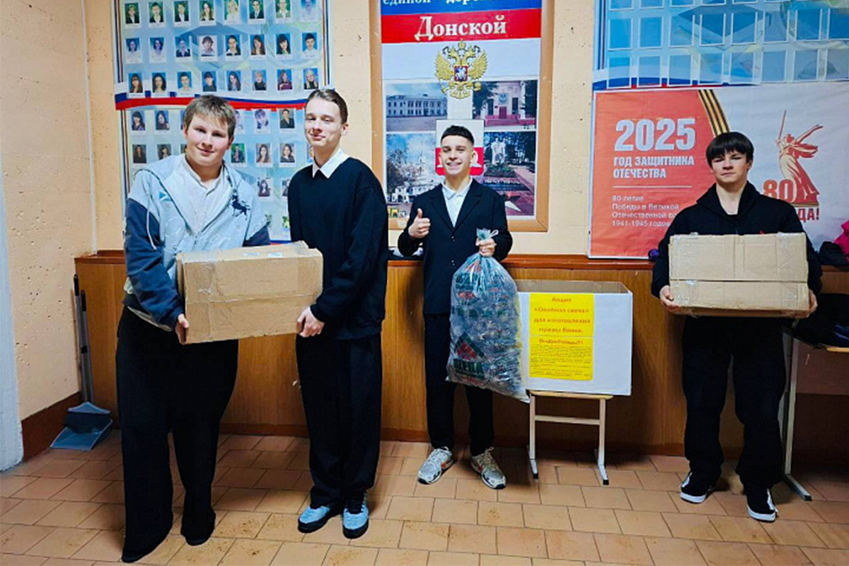 Елена Гребнева передала материал для изготовления окопных свечей Елена Гребнева передала материал для изготовления окопных свечей