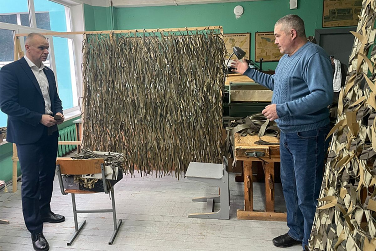 Дмитрий Коженкин поблагодарил за труд волонтеров СВО Дмитрий Коженкин поблагодарил за труд волонтеров СВО