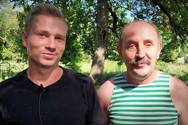 «Не виделись полгода». Дед привез в зону СВО гуманитарку для внука-офицера