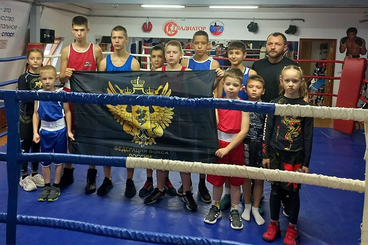 Боксёры из Дубенского района приняли участие в матчевой встрече в Калуге Боксёры из Дубенского района приняли участие в матчевой встрече в Калуге
