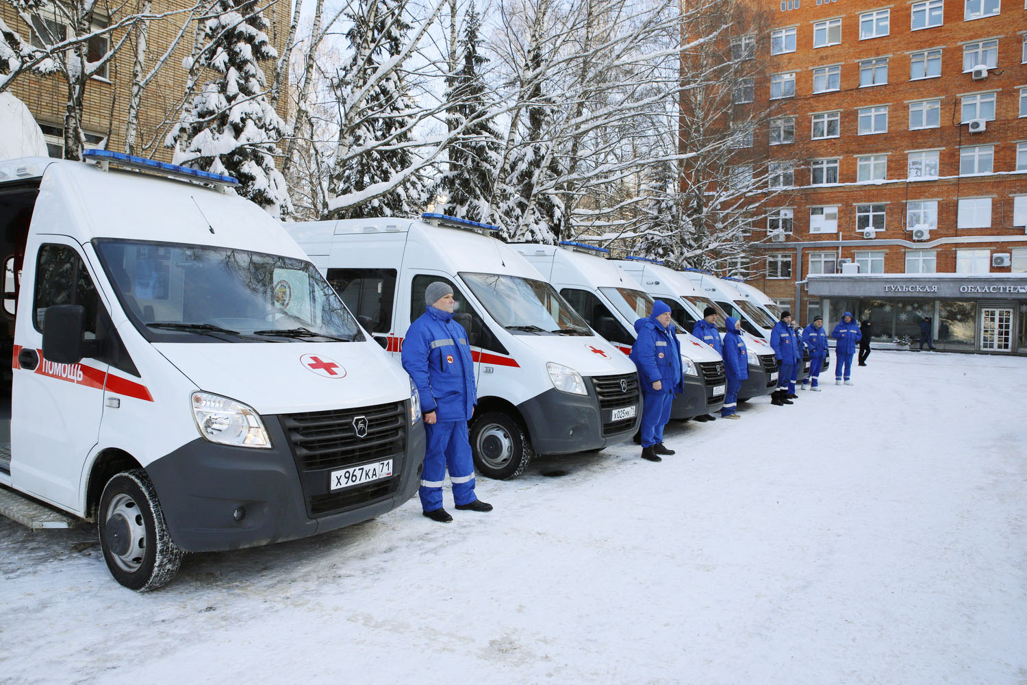 Тульской службе скорой медицинской помощи передали новые автомобили Тульской службе скорой медицинской помощи передали новые автомобили