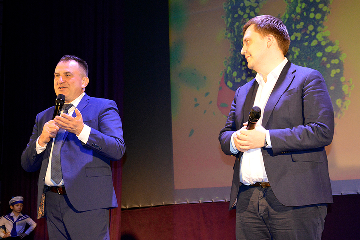 Мужчины Дубны: «Без женщин на свете жить нельзя!» Мужчины Дубны: «Без женщин на свете жить нельзя!»