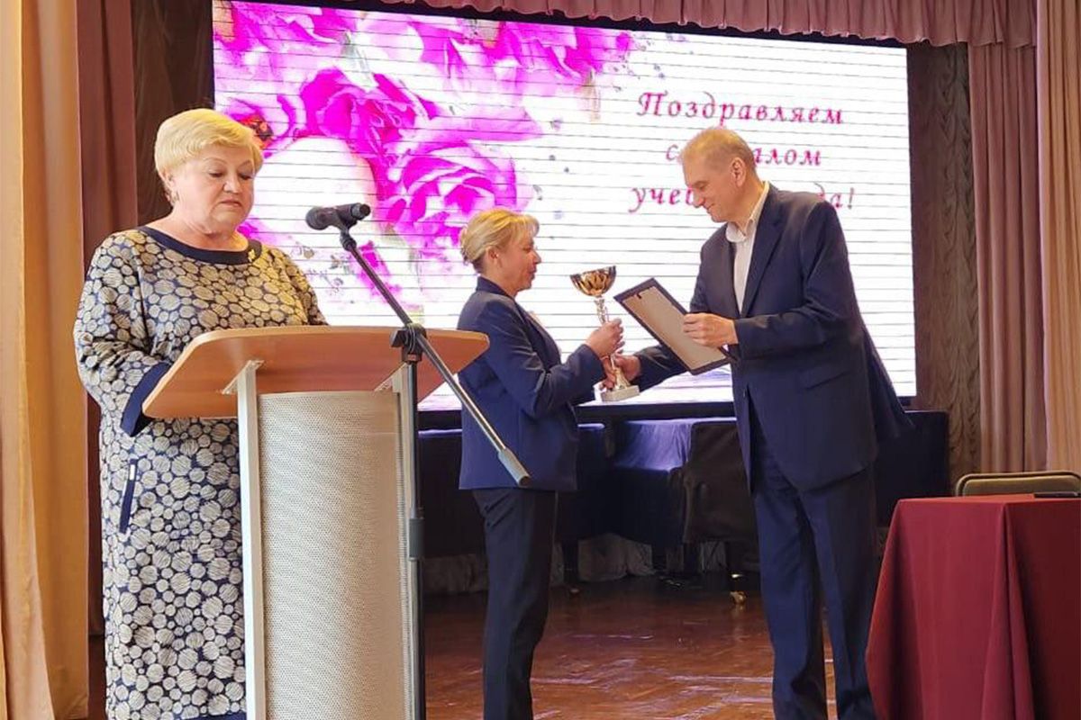 Дубенская детская школа искусств награждена Дипломом по итогам работы в прошлом учебном году