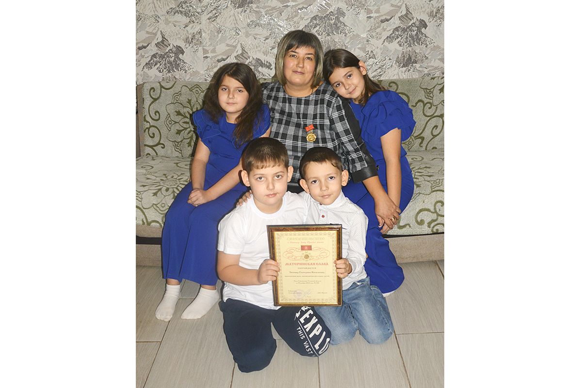 С родом-племенем таким Дубна окрепнет! С родом-племенем таким Дубна окрепнет!