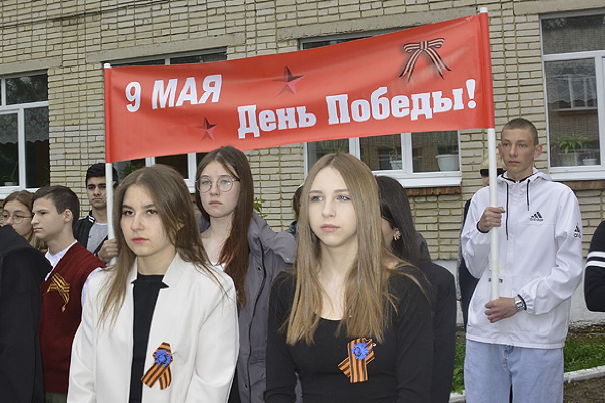Имена на поверке исторической памяти запомнятся юным в Дубенской средней школе Имена на поверке исторической памяти запомнятся юным в Дубенской средней школе