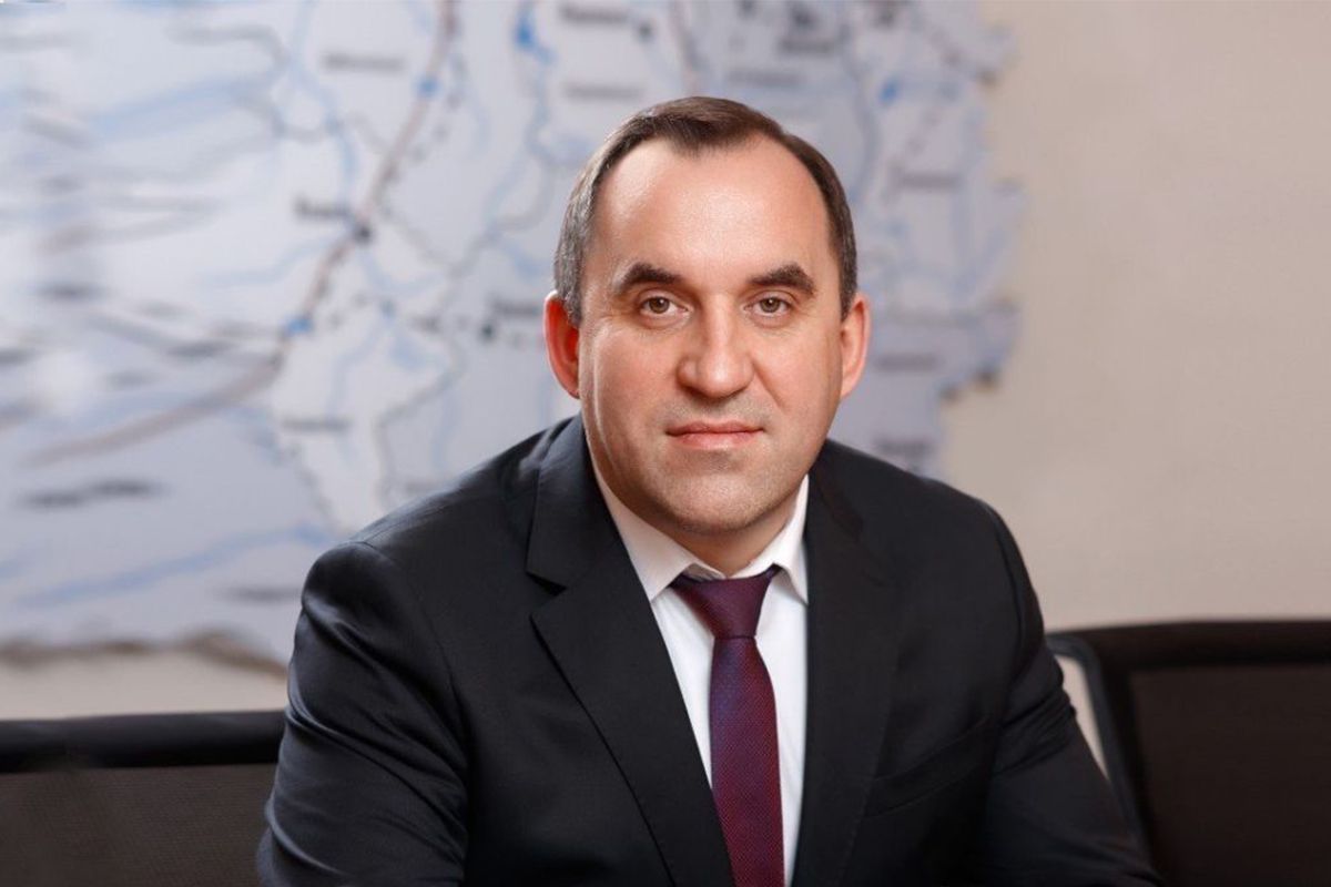 Андрей Дубровский: «Сегодня мы чествуем всех, кто добросовестно и плодотворно работает на благо Родины» Андрей Дубровский: «Сегодня мы чествуем всех, кто добросовестно и плодотворно работает на благо Родины»