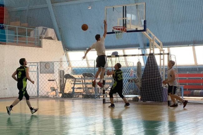 В Дубне состоялся межрайонный турнир по баскетболу среди мужских команд