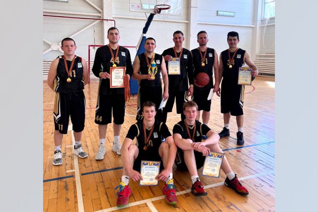 Дубенские баскетболисты одержали победу в турнире, посвященном Великой Победе