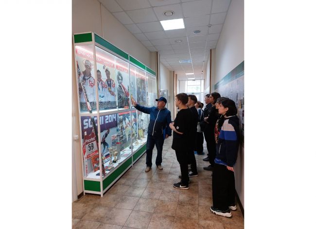 Дети из отделения адаптивной физической культуры посетили музей ефремовского спорта