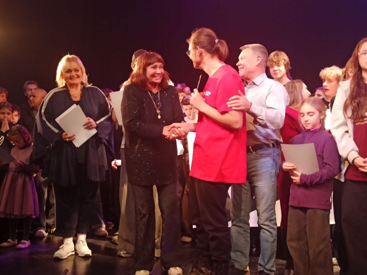 Актер ефремовского театра стал лауреатом международного фестиваля Актер ефремовского театра стал лауреатом международного фестиваля