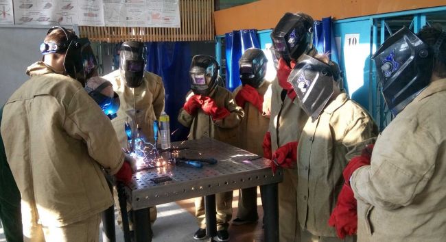 В Ефремовском химико-технологическом техникуме рассказали школьникам о профессиях