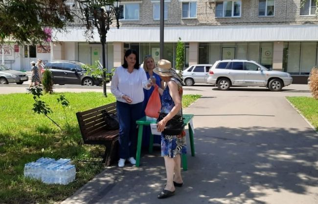 Из-за жаркой погоды в Ефремове организована бесплатная раздача воды