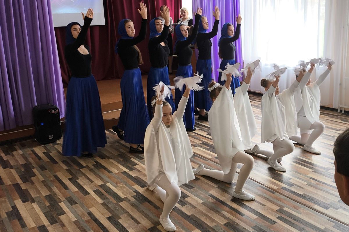 В средней школе № 9 в Ефремове состоялось открытие музея «Зов победы» В средней школе № 9 в Ефремове состоялось открытие музея «Зов победы»