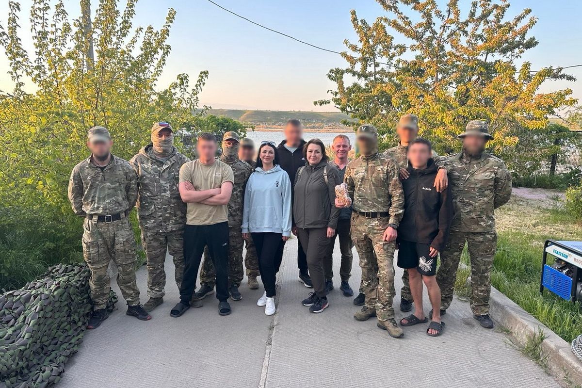 Тульские предприниматели передали очередную партию гуманитарной помощи участникам СВО Тульские предприниматели передали очередную партию гуманитарной помощи участникам СВО