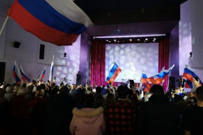 В Ефремове прошел музыкально-патриотический марафон «ВсеДляПобеды71»