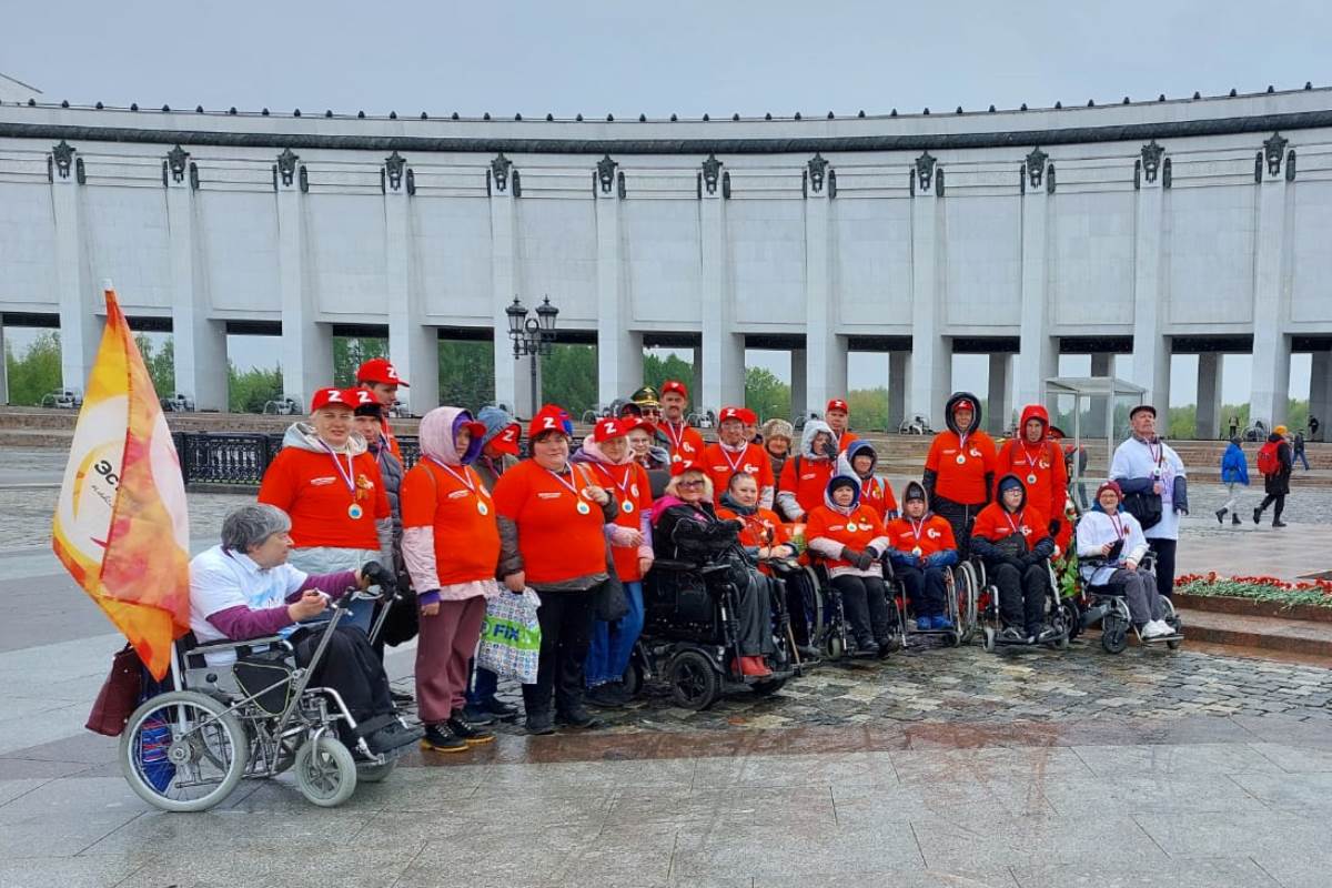 Ефремовские спортсмены-инвалиды приняли участие в юбилейной вахте памяти «Эстафета поколений»