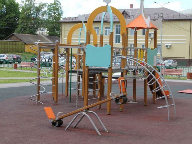 Новые детские площадки установят во всех районах Тульской области