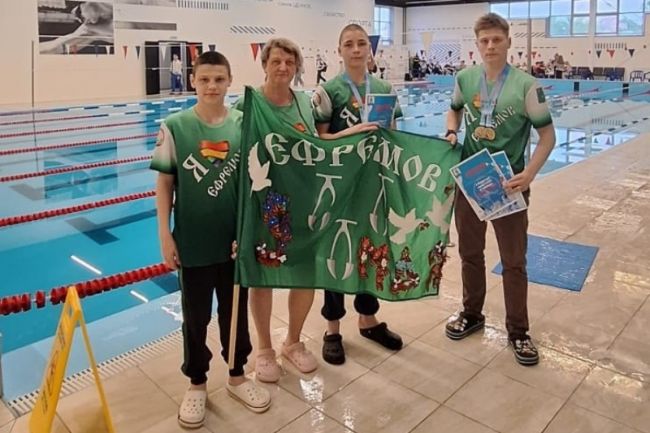 Ефремовские спортсмены приняли участие в первенстве города Елец по плаванию