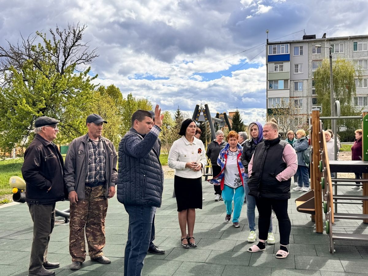 Светлана Давыдова провела встречу с жителями улицы Дачной