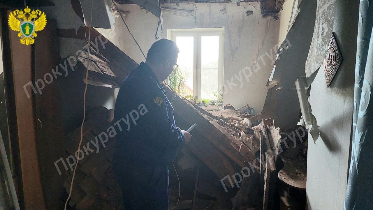 Прокуратура проведет проверку в связи с обрушением перекрытия многоквартирного дома в Алексине