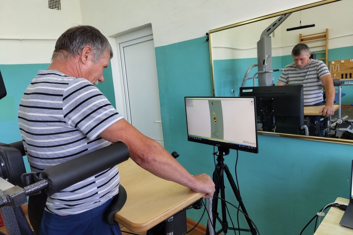 Для реабилитации пациентов после инсульта в Ефремовской больнице используют «умные тренажеры»
