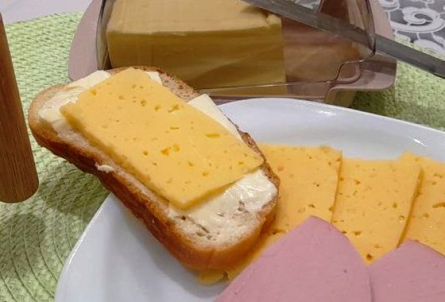 Эксперты рассказали, как отличить сыр от сырного продукта