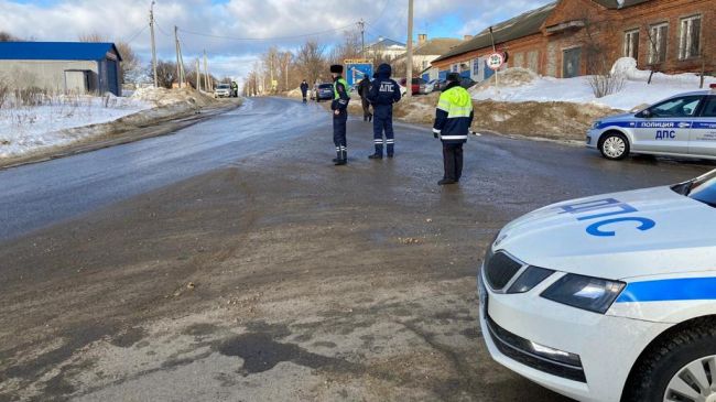 2 женщины погибли в страшном ДТП с грузовиком в Тульской области