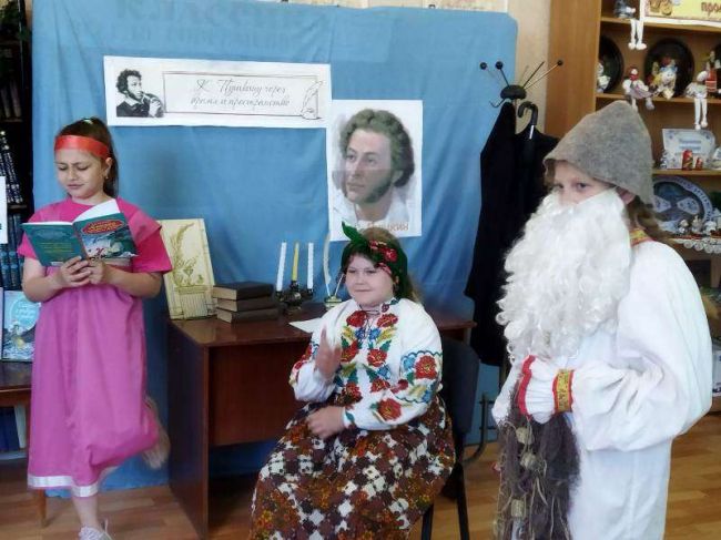 Сказок Пушкина чудесное творенье вновь порадовало юных кимовских читателей