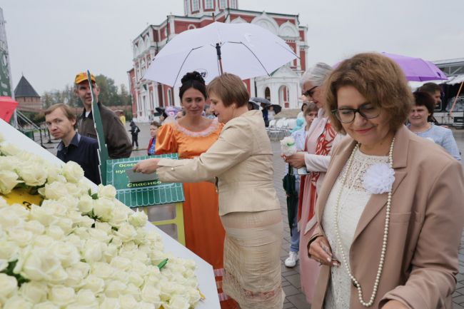 Туляки приняли участие в акции добра и милосердия «Белый цветок»