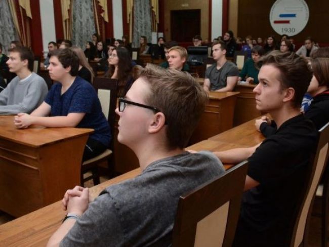 Тульским студентам объяснили, что ненависть и вражда в России не приемлемы