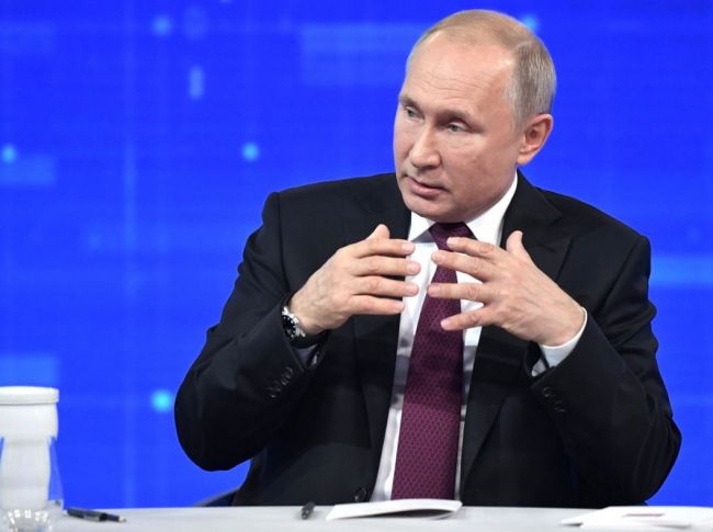 В этом году Большую пресс-конференцию президента Владимира Путина объединят с «Прямой линией»