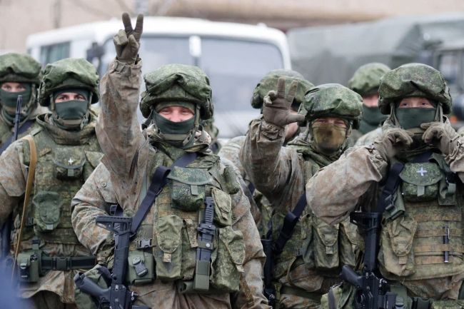 При заключении контракта на военную службу в Тульской области будет единовременно выплачиваться 450 тысяч рублей