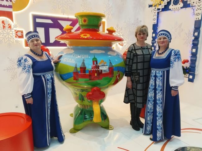Львовские мастерицы дали рождественский мастер-класс на выставке-форуме «Россия»