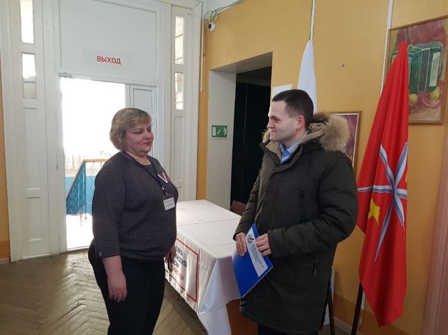 Избирательные участки в Кимовске посетил член Общественного штаба по наблюдению за выборами Евгений Панфилов
