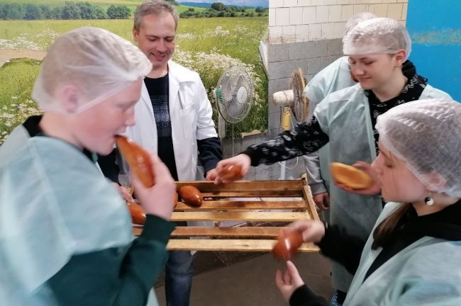 Бучальские школьники узнали, где пекут епифанский хлеб