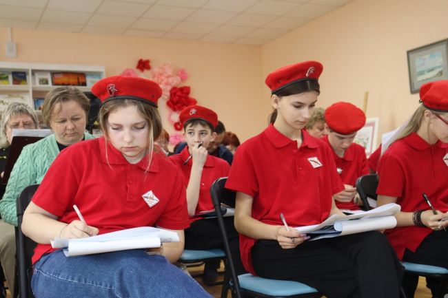 Читатели Новольвовской библиотеки стали участниками акции «Диктант Победы»
