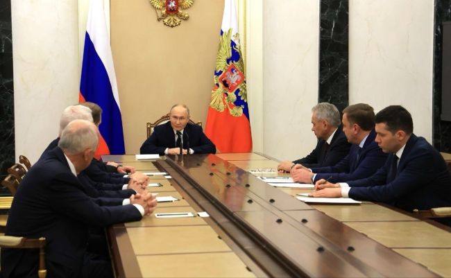 Владимир Путин рассказал, что Алексей Дюмин будет помогать госкомпаниям в обеспечении ВС РФ
