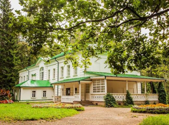 VIII Театральный фестиваль «Толстой» пройдет в музее-усадьбе «Ясная Поляна» с 5 по 7 июля