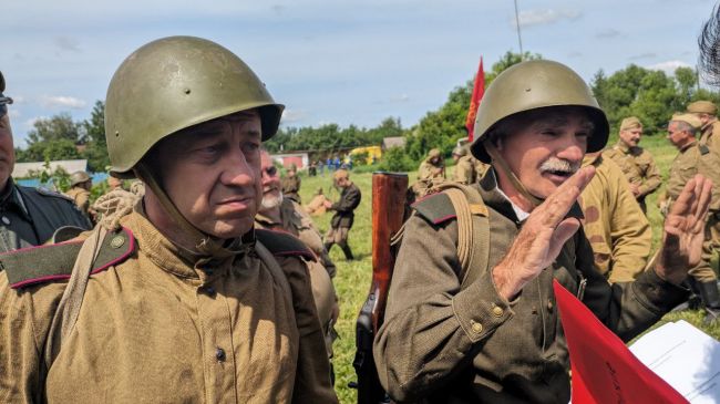 В Кимовске проходит военно-историческая реконструкция «Подвиг героя»