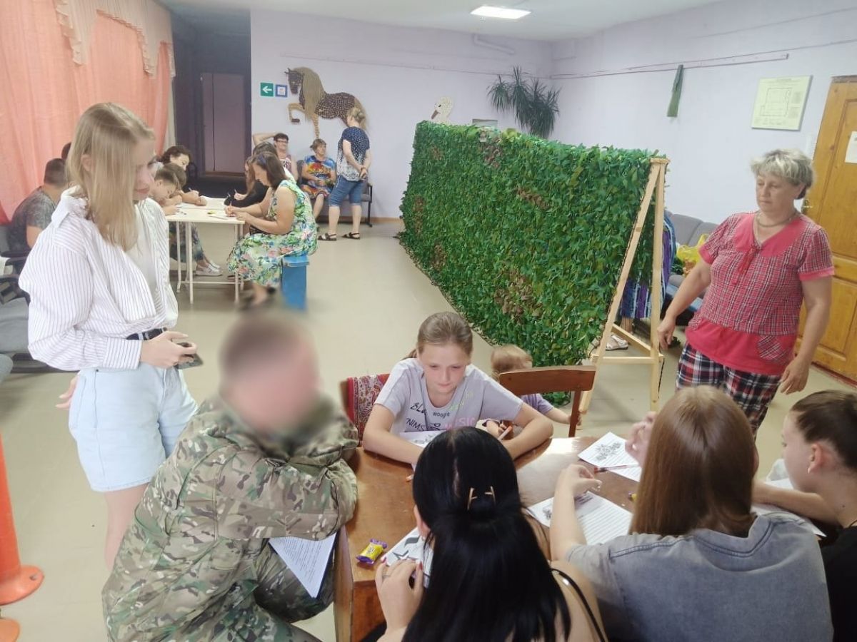 Школьники из Одоевского района встретились с участником СВО