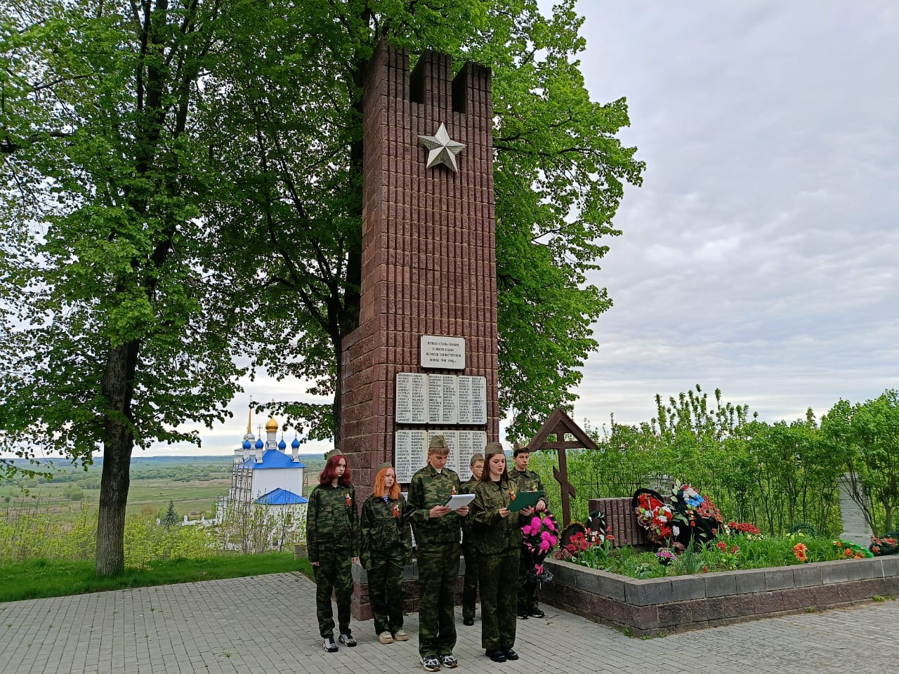 Участники автопробега поклонились памяти защитников Епифани Участники автопробега поклонились памяти защитников Епифани