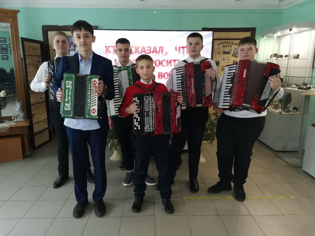 Память жива, пока звучит музыка Память жива, пока звучит музыка