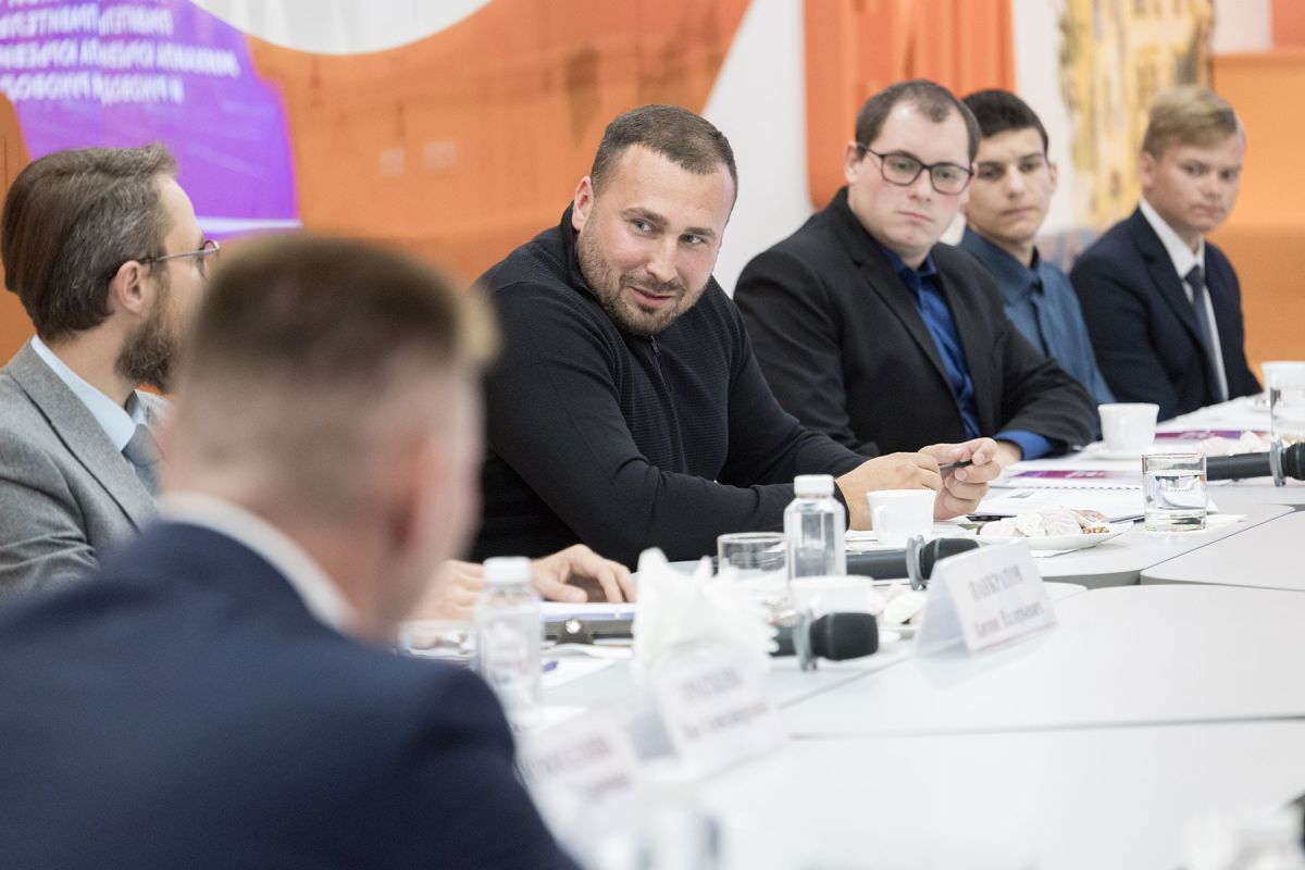 Тульским студентам рассказали про 30-миллионный грант Тульским студентам рассказали про 30-миллионный грант
