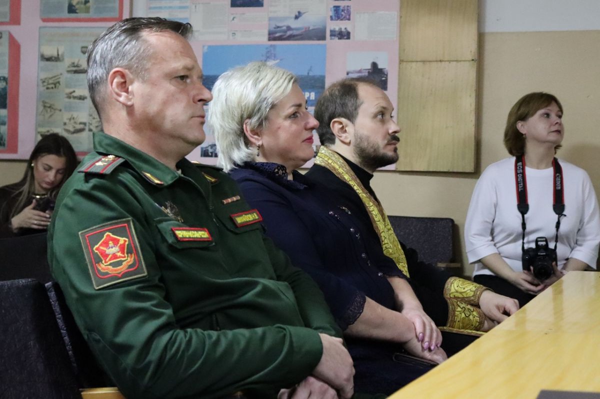 Служба Отечеству — дело чести и священный долг!