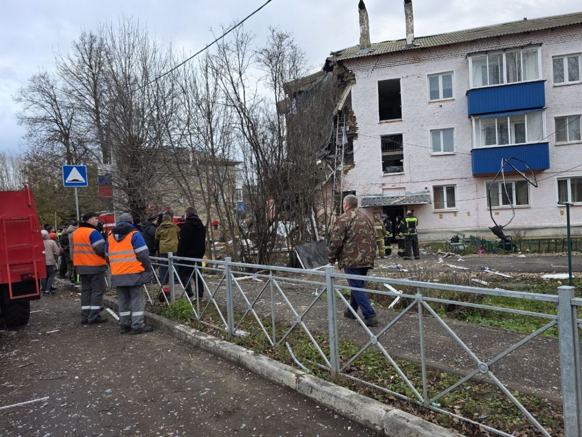 Взрыв газа в жилом доме в Куркино: частично обрушились стены и перекрытия, есть пострадавшие Взрыв газа в жилом доме в Куркино: частично обрушились стены и перекрытия, есть пострадавшие