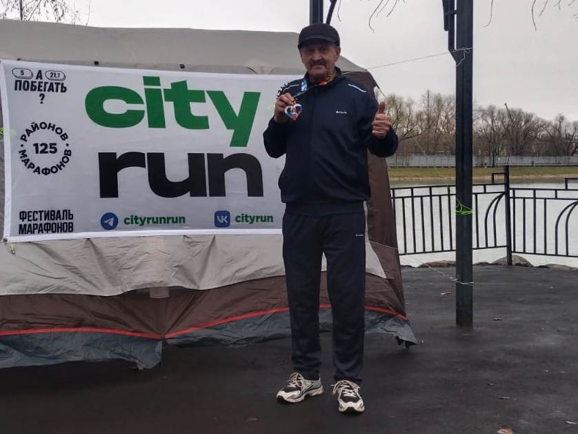 Воскресный забег кимовчанин Озеров провел в Москве Воскресный забег кимовчанин Озеров провел в Москве